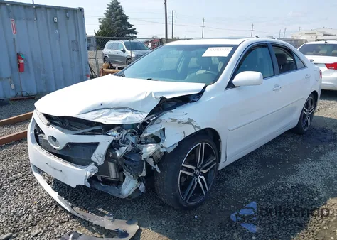 2009 Toyota Camry Xle V6 z USA, uszkodzony, nr VIN 4T1BK46K49U585458